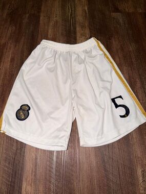 YOUTH Jude Bellingham #5 Soccer Shorts size 28